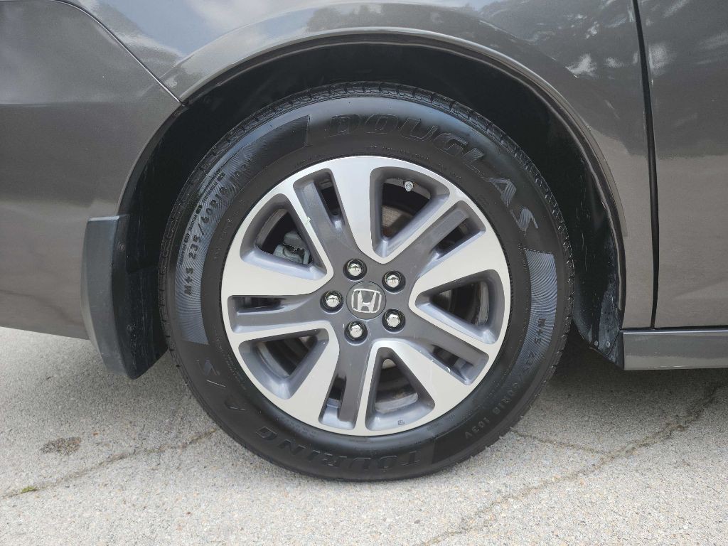 2015 Honda Odyssey Image 11