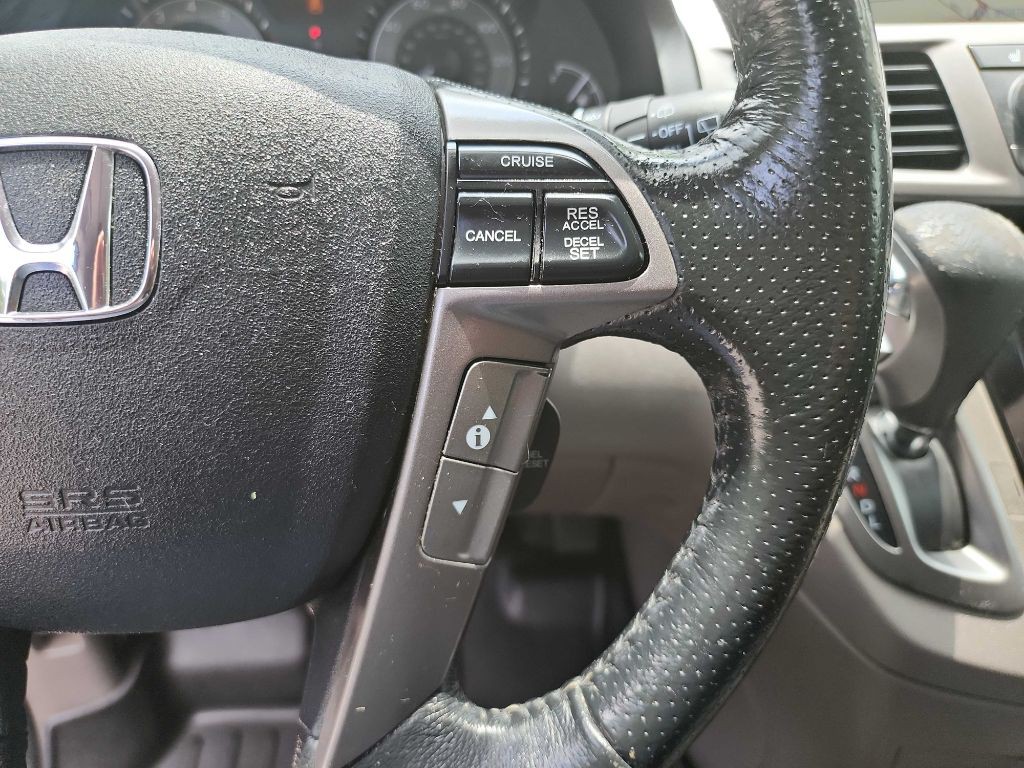 2015 Honda Odyssey Image 17