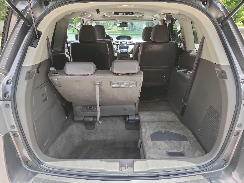 2015 Honda Odyssey Image 32