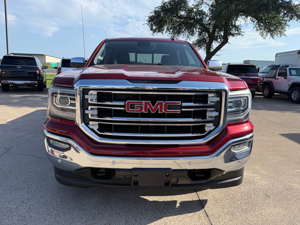 2018 GMC Sierra Image 2