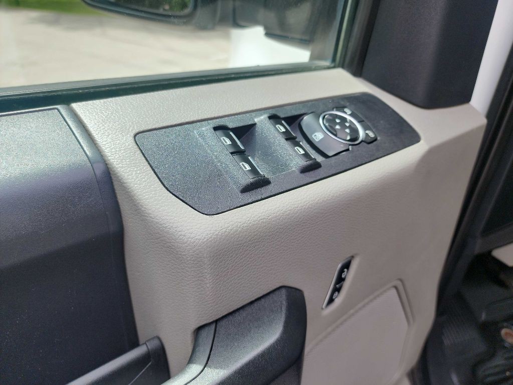 2022 Ford F-250 Image 16