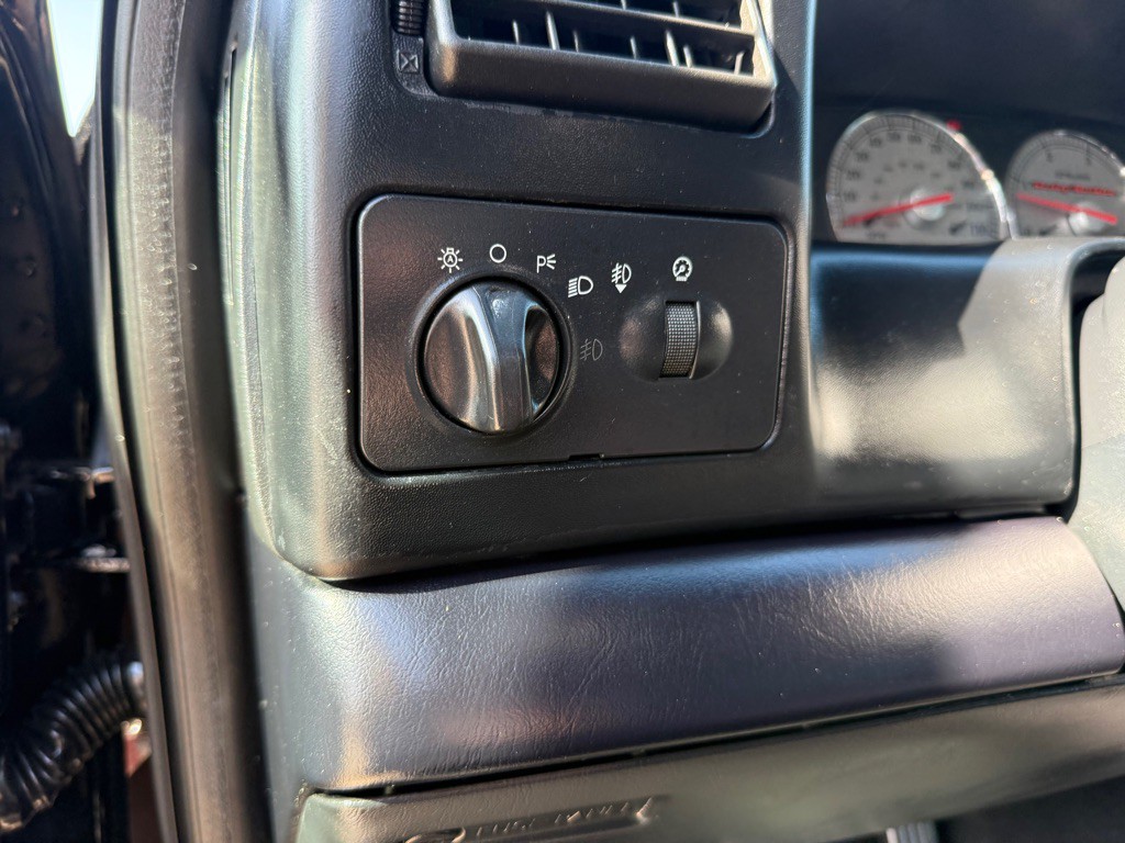 2004 Ford F-250 Image 20