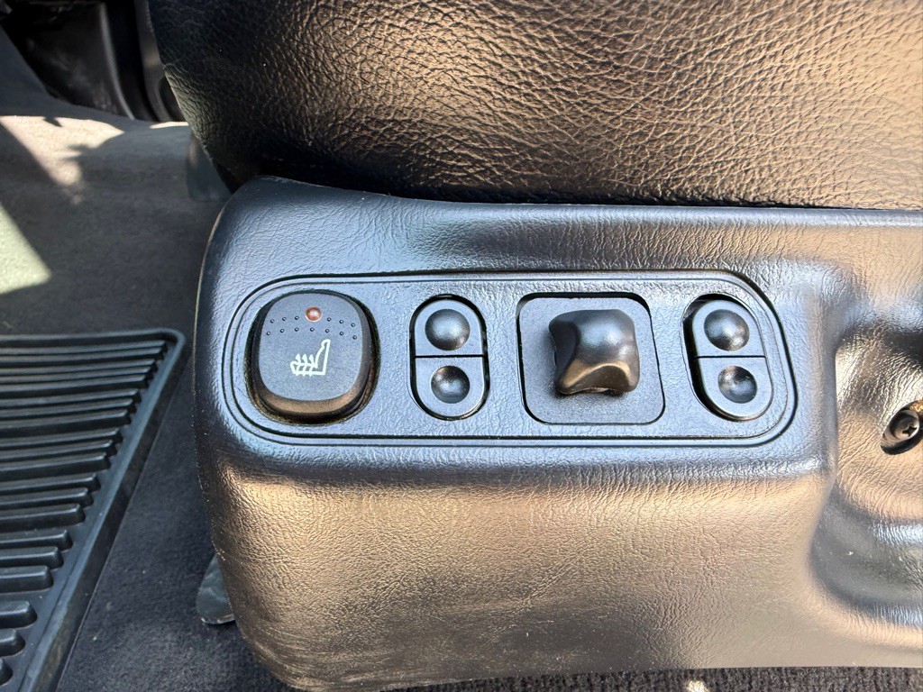 2004 Ford F-250 Image 22