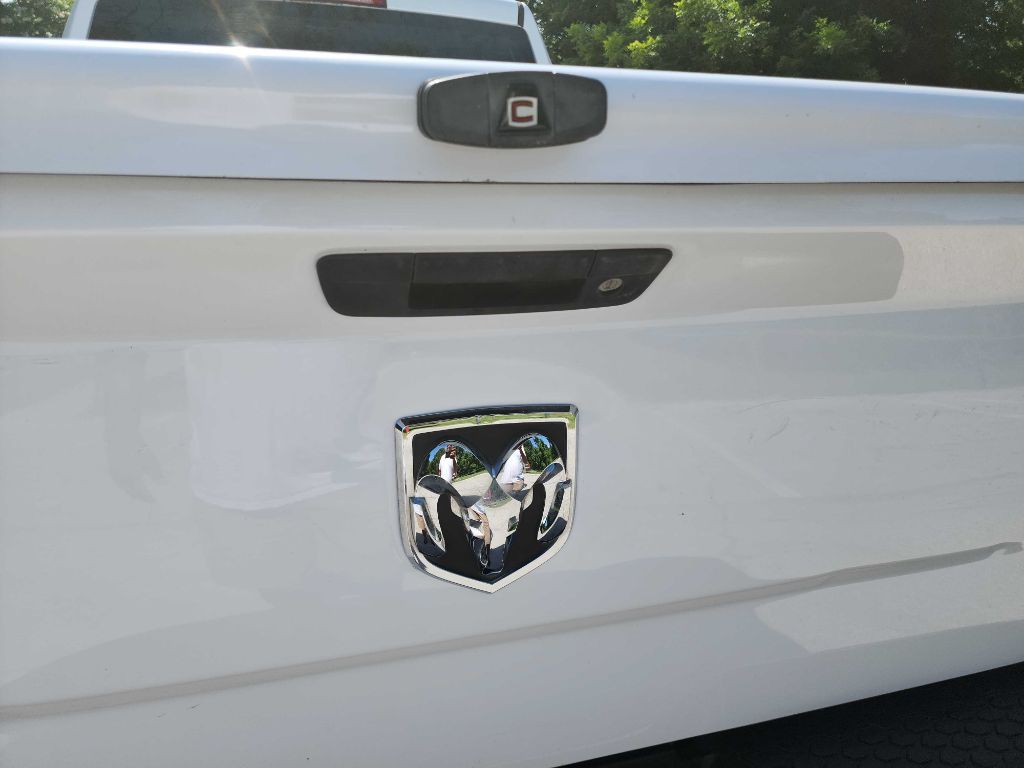 2015 RAM 1500 Image 8