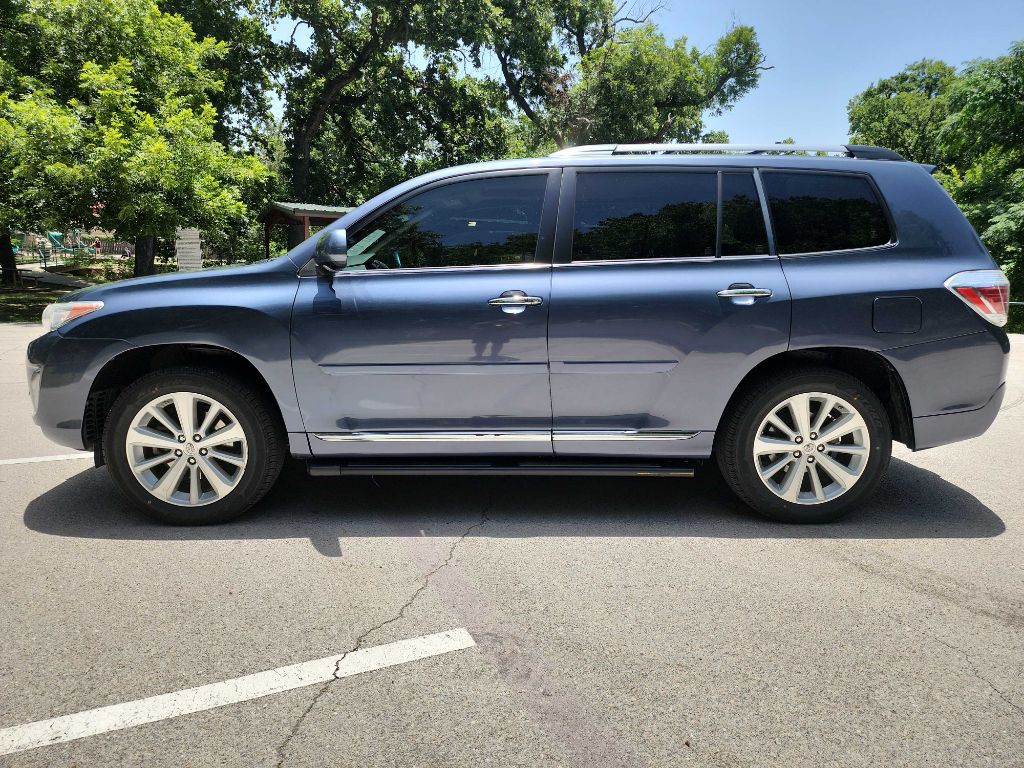 2013 Toyota Highlander Image 4