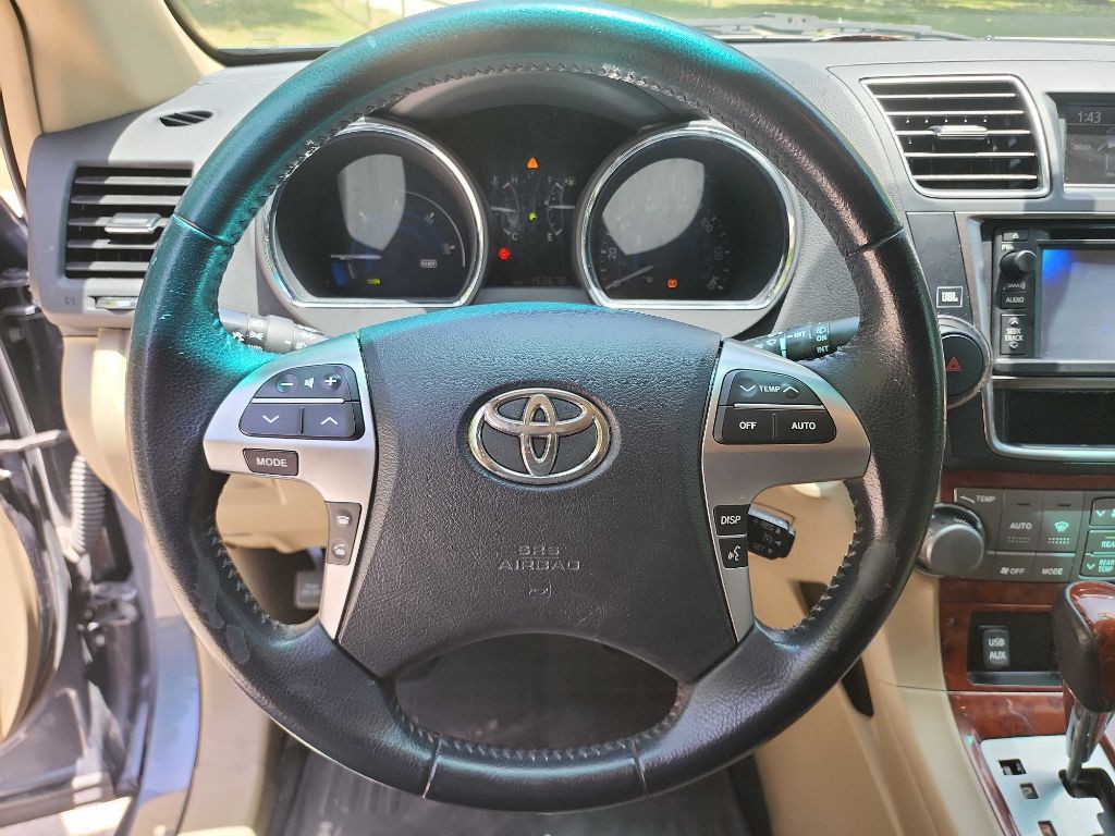 2013 Toyota Highlander Image 19