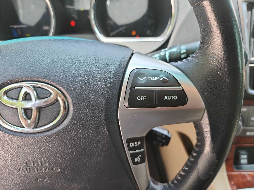 2013 Toyota Highlander Image 20