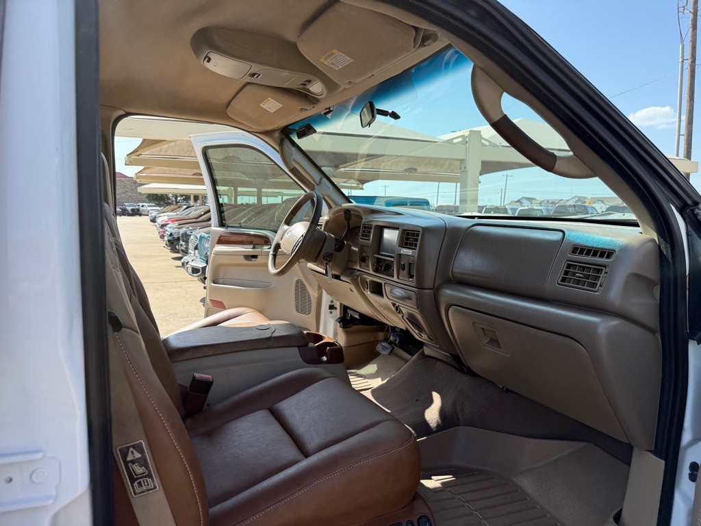 2003 Ford F-350 Image 16