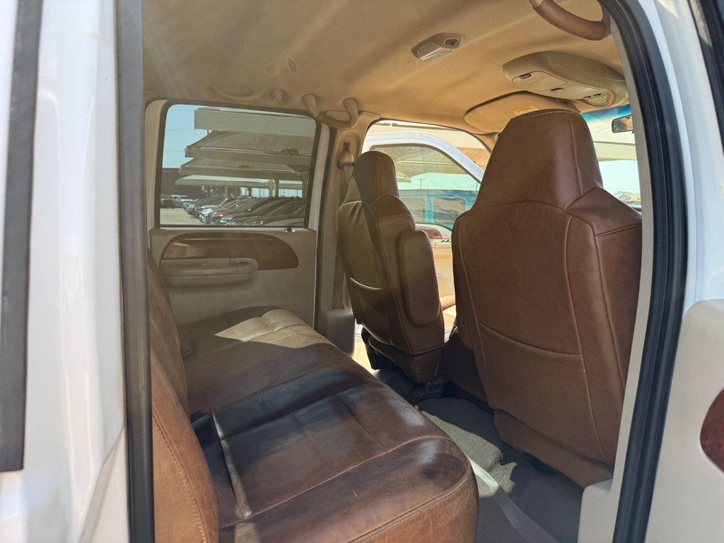2003 Ford F-350 Image 17
