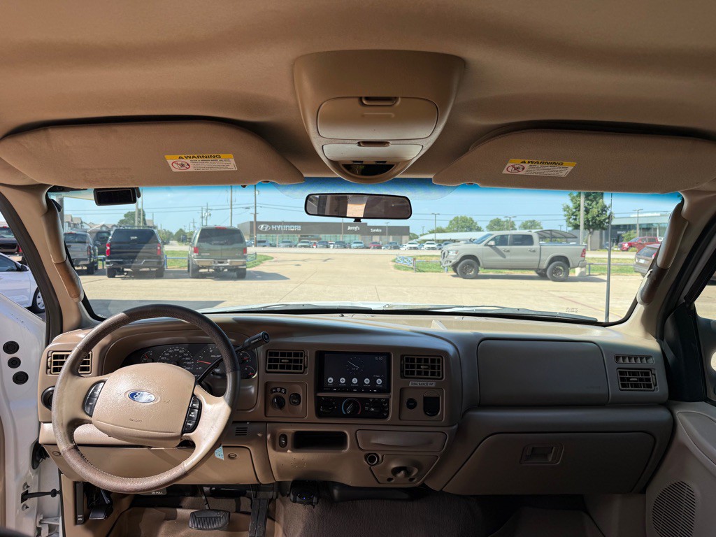 2003 Ford F-350 Image 22