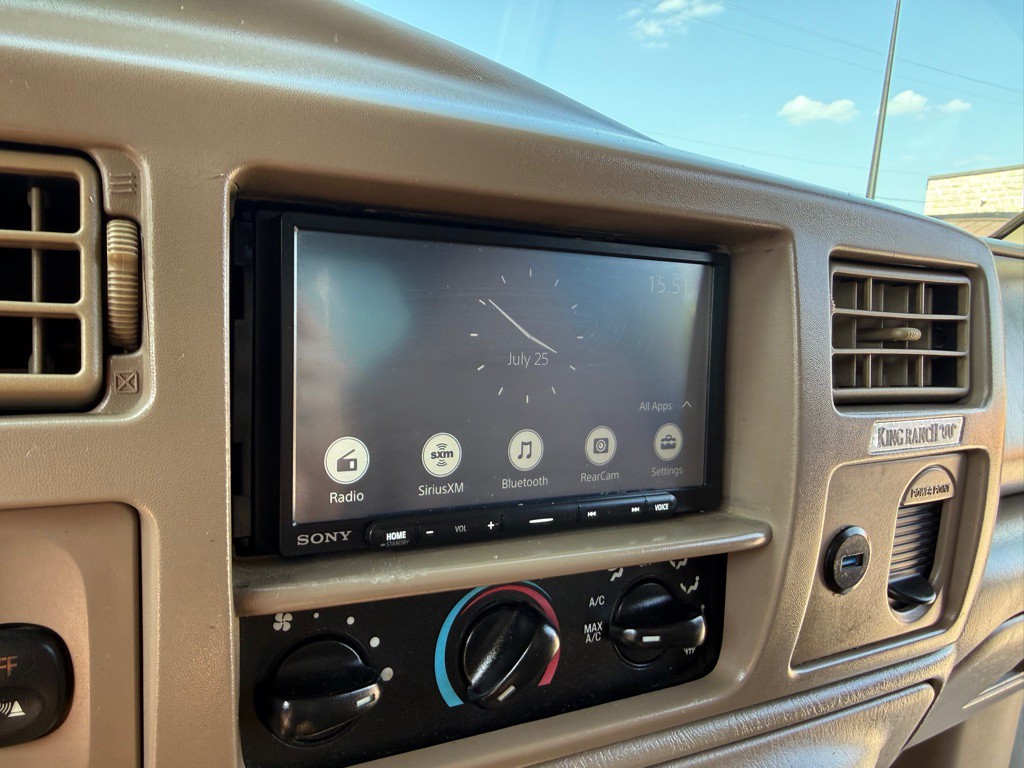 2003 Ford F-350 Image 31