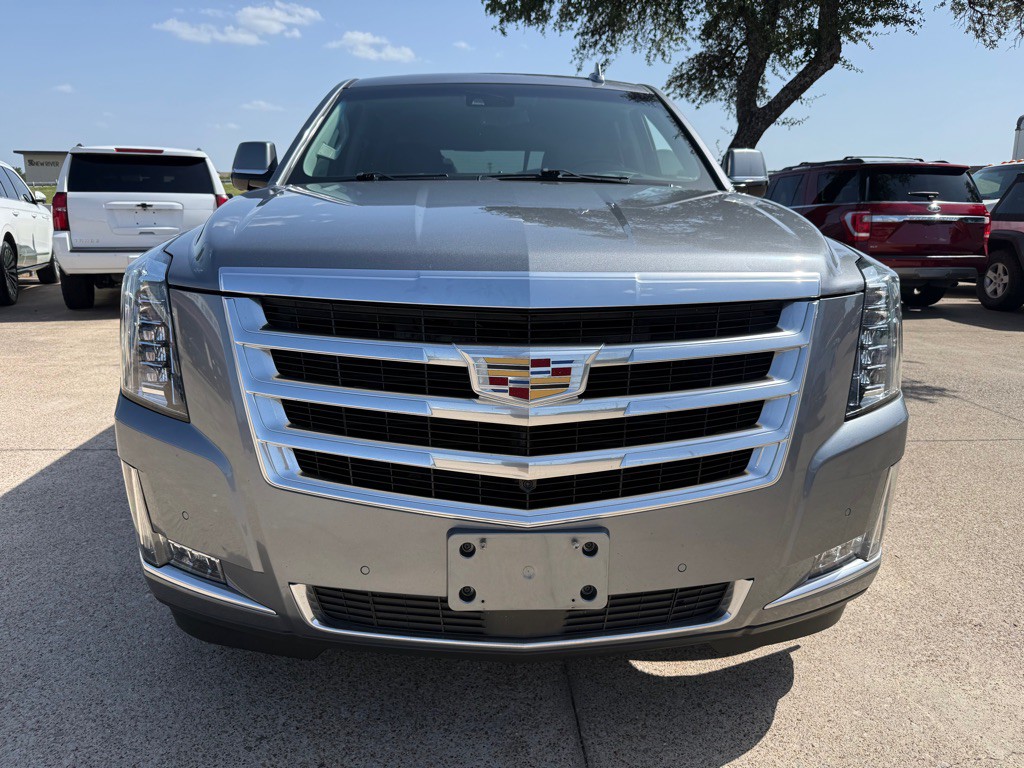 2020 Cadillac Escalade Image 2