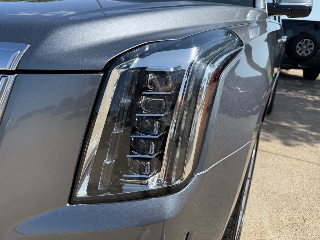 2020 Cadillac Escalade Image 10