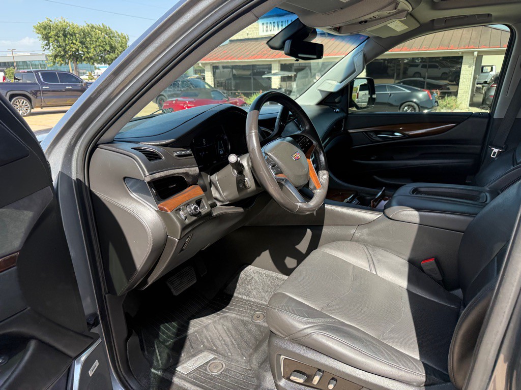 2020 Cadillac Escalade Image 12