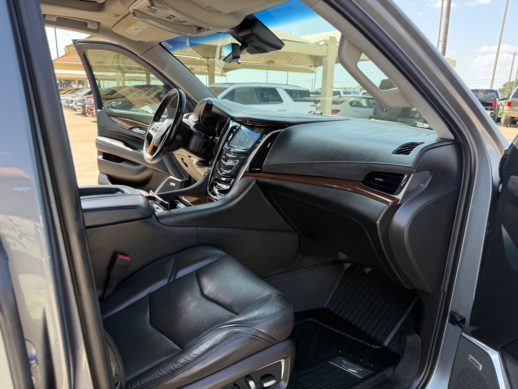 2020 Cadillac Escalade Image 15
