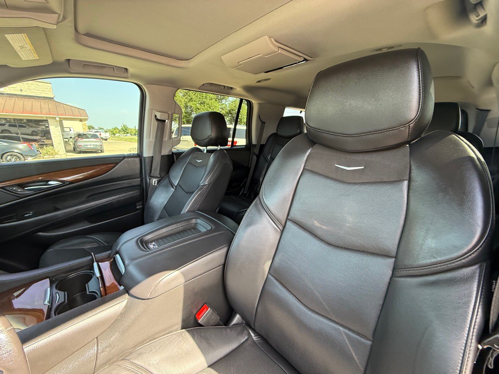 2020 Cadillac Escalade Image 18