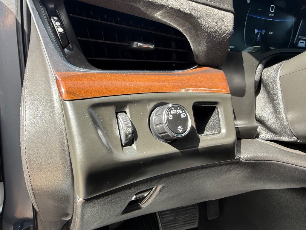 2020 Cadillac Escalade Image 20