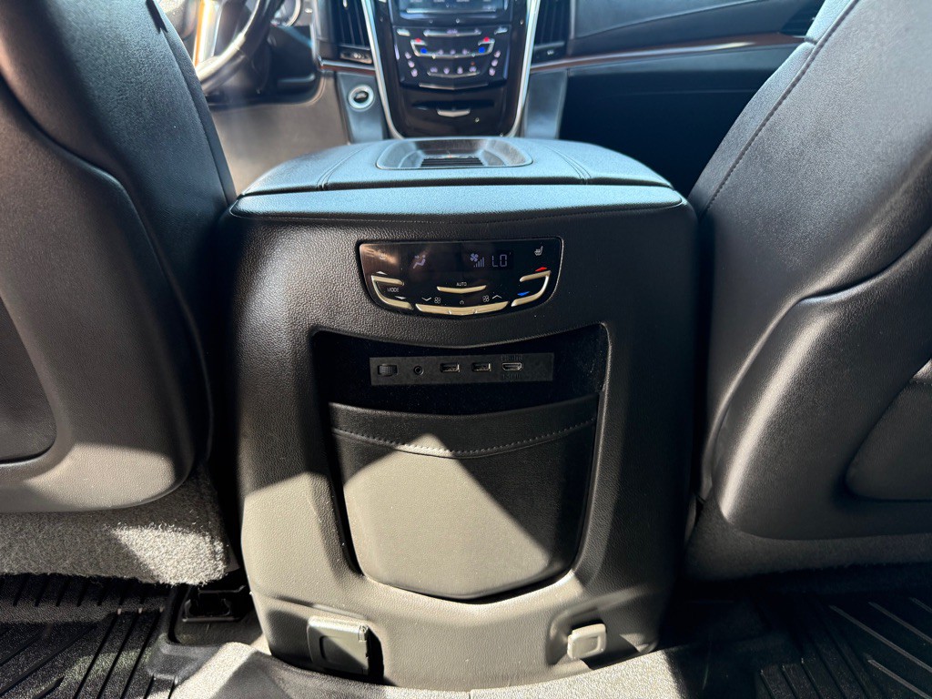 2020 Cadillac Escalade Image 23