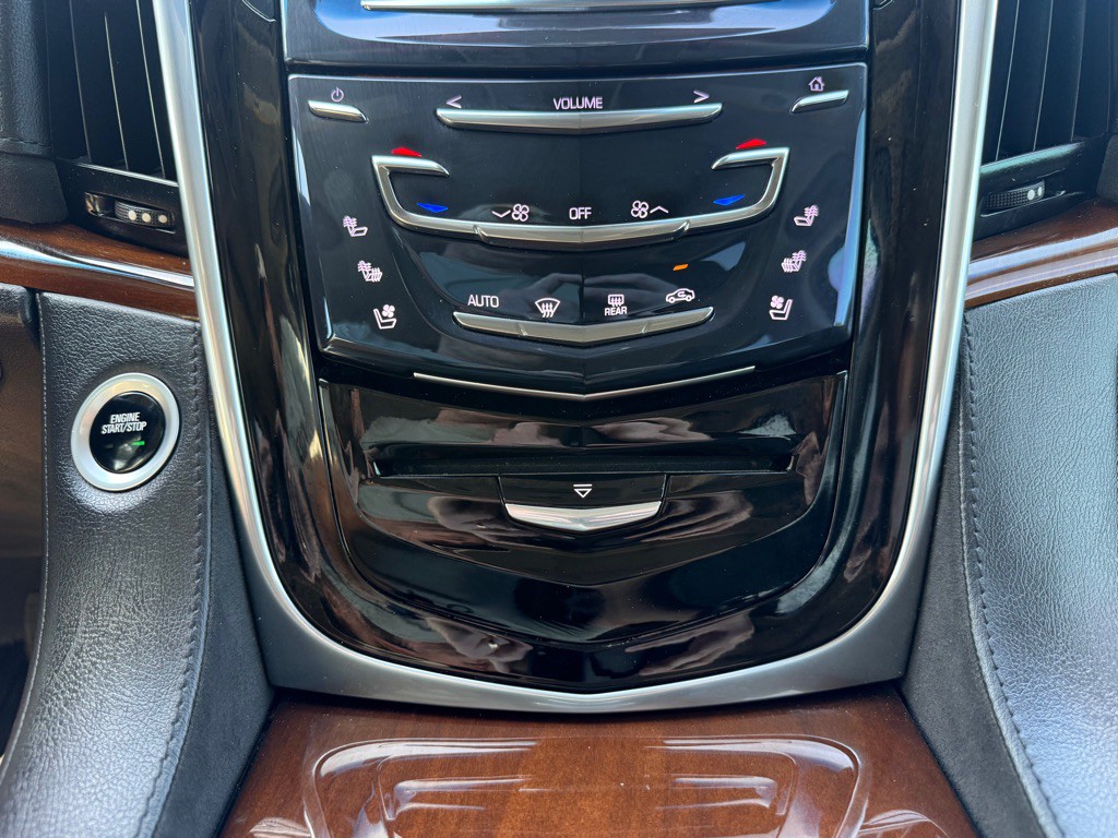 2020 Cadillac Escalade Image 37
