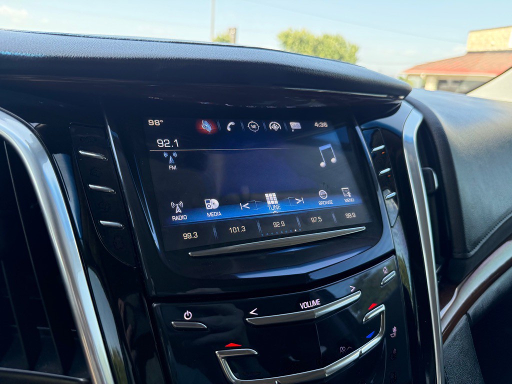 2020 Cadillac Escalade Image 38