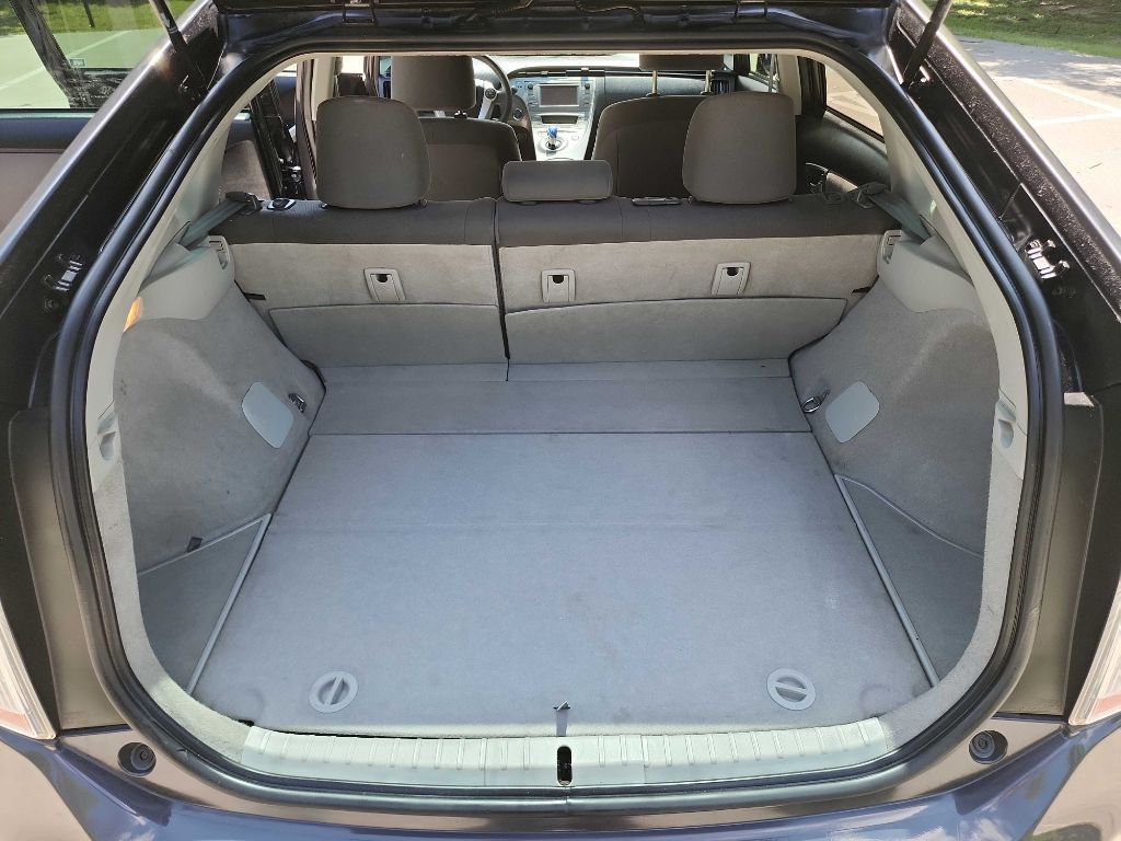 2013 Toyota Prius Image 22