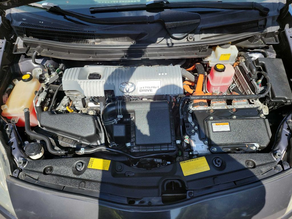 2013 Toyota Prius Image 30