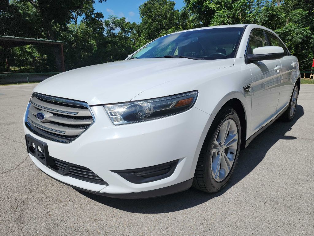 2015 Ford Taurus Image 3