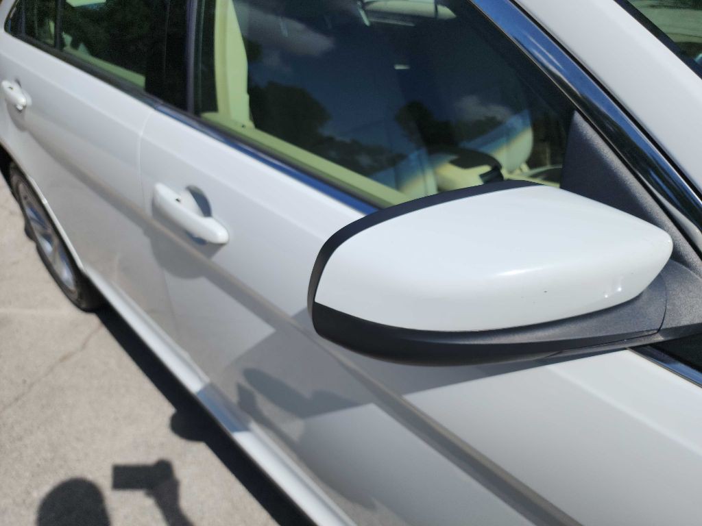 2015 Ford Taurus Image 10