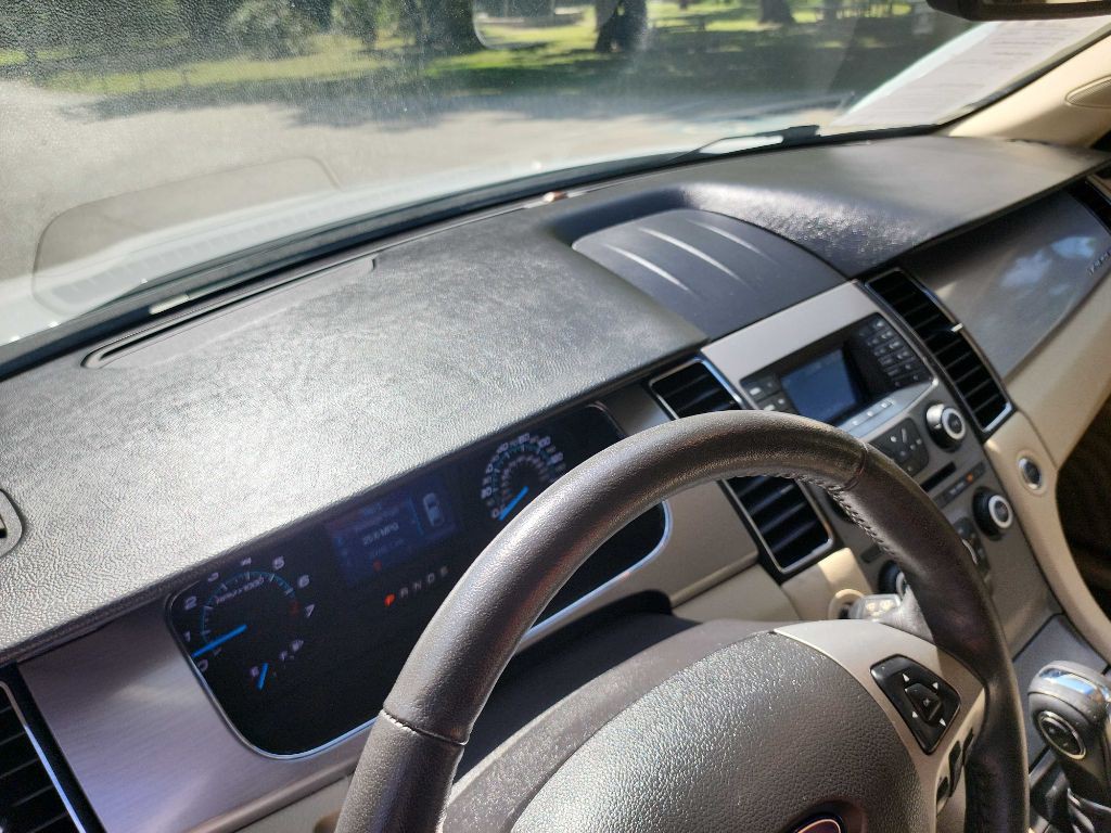 2015 Ford Taurus Image 18