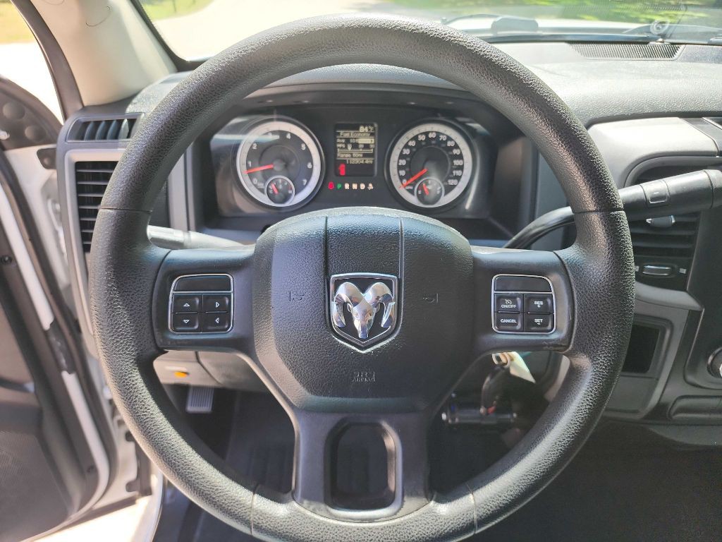 2015 RAM 1500 Image 15