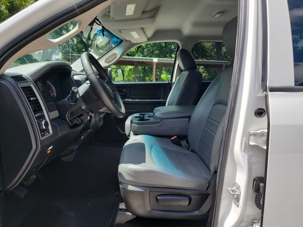 2015 RAM 1500 Image 16