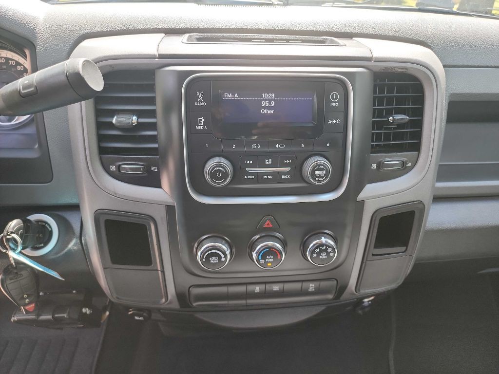 2015 RAM 1500 Image 21