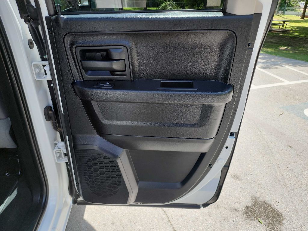 2015 RAM 1500 Image 27