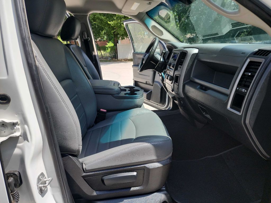 2015 RAM 1500 Image 33