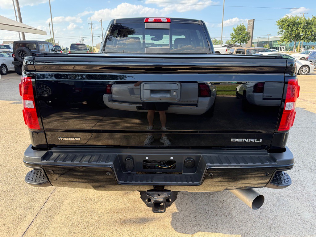 2017 GMC Sierra Image 6
