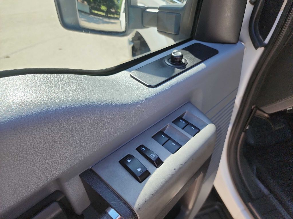 2012 Ford F-350 Image 15