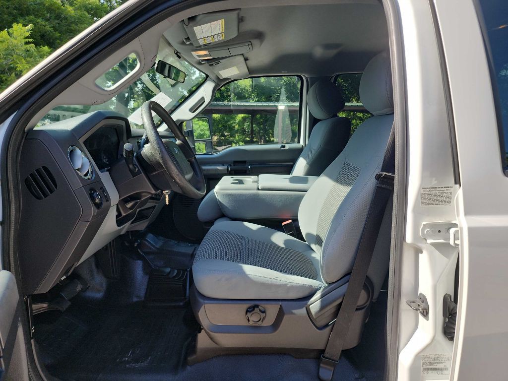 2012 Ford F-350 Image 16