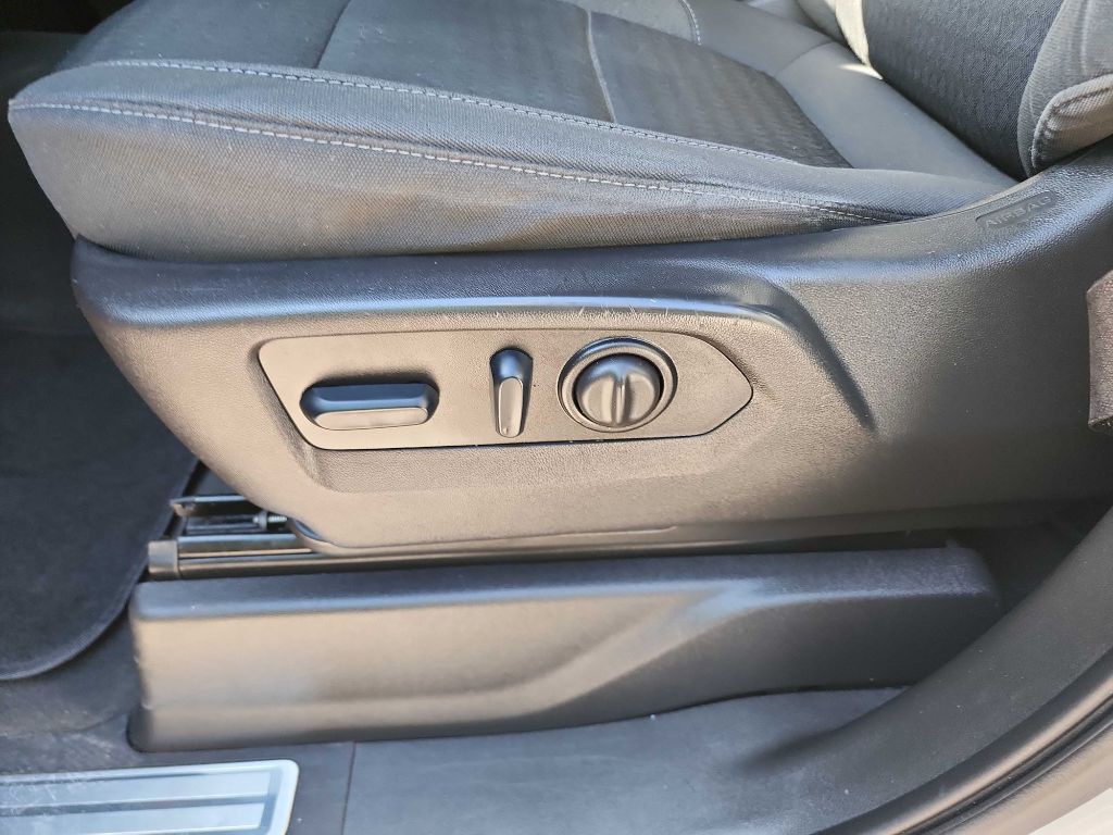 2023 Chevrolet Silverado 1500 Image 21