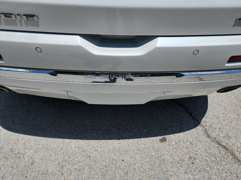 2021 GMC Acadia Image 7