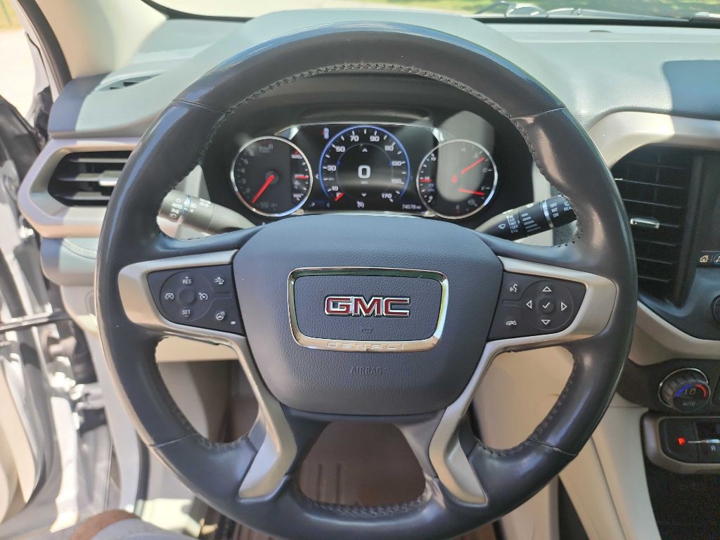 2021 GMC Acadia Image 18