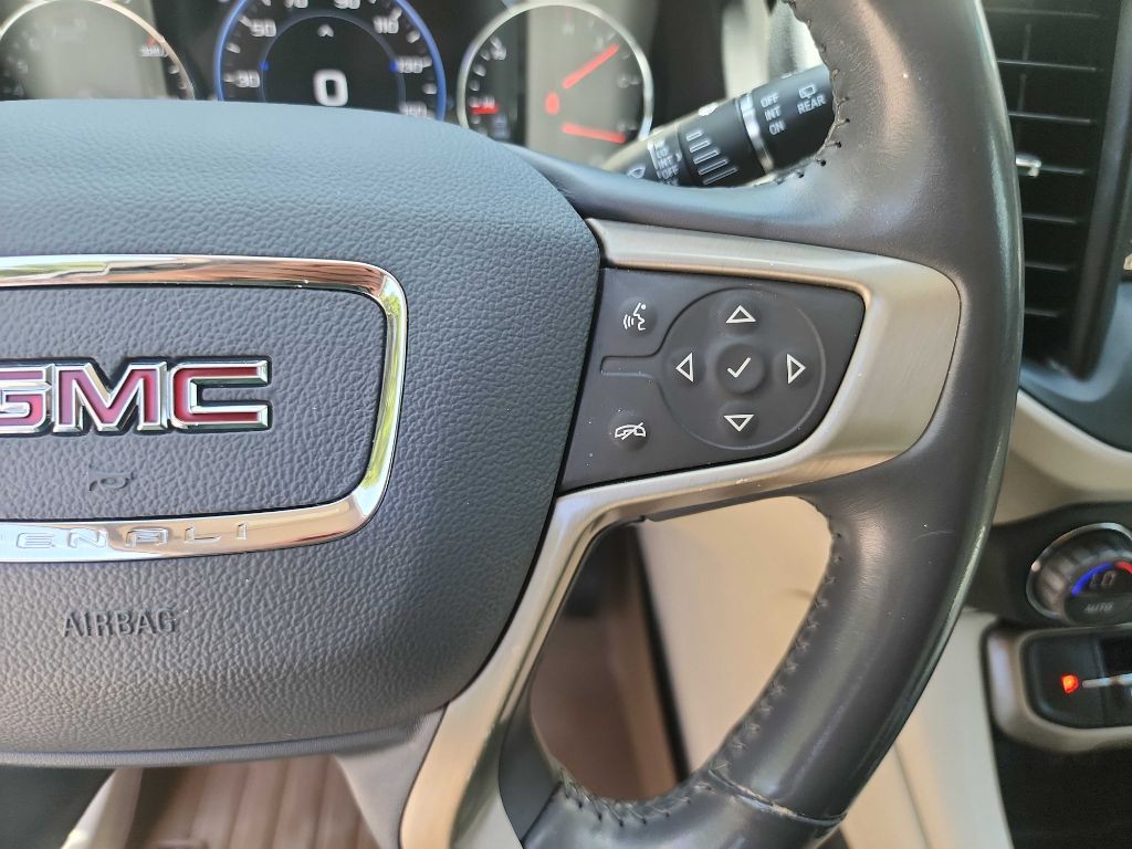2021 GMC Acadia Image 21