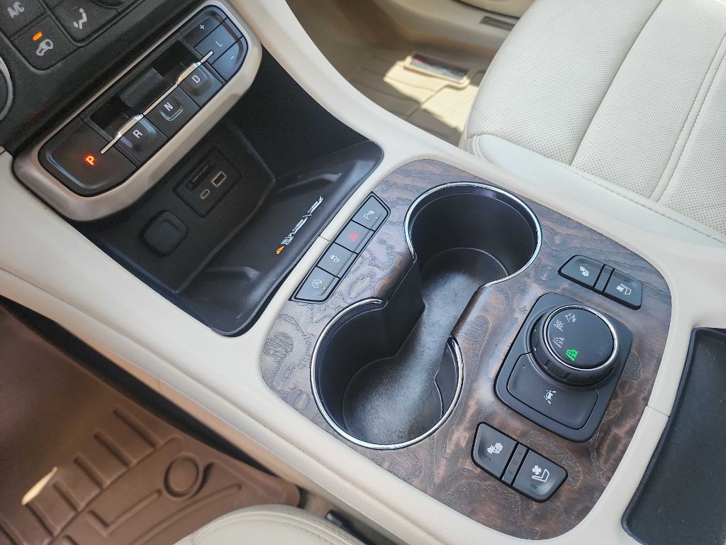 2021 GMC Acadia Image 30