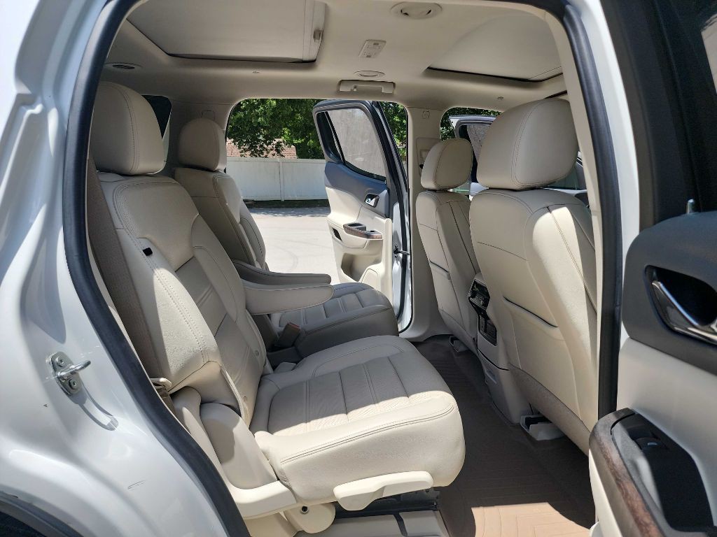 2021 GMC Acadia Image 38