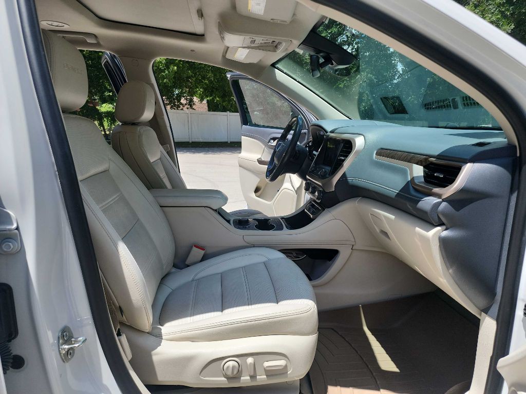 2021 GMC Acadia Image 42