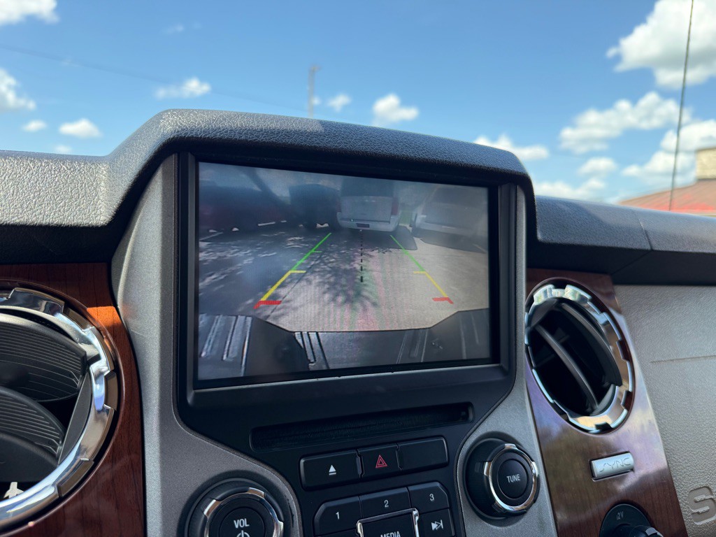 2016 Ford F-350 Image 24
