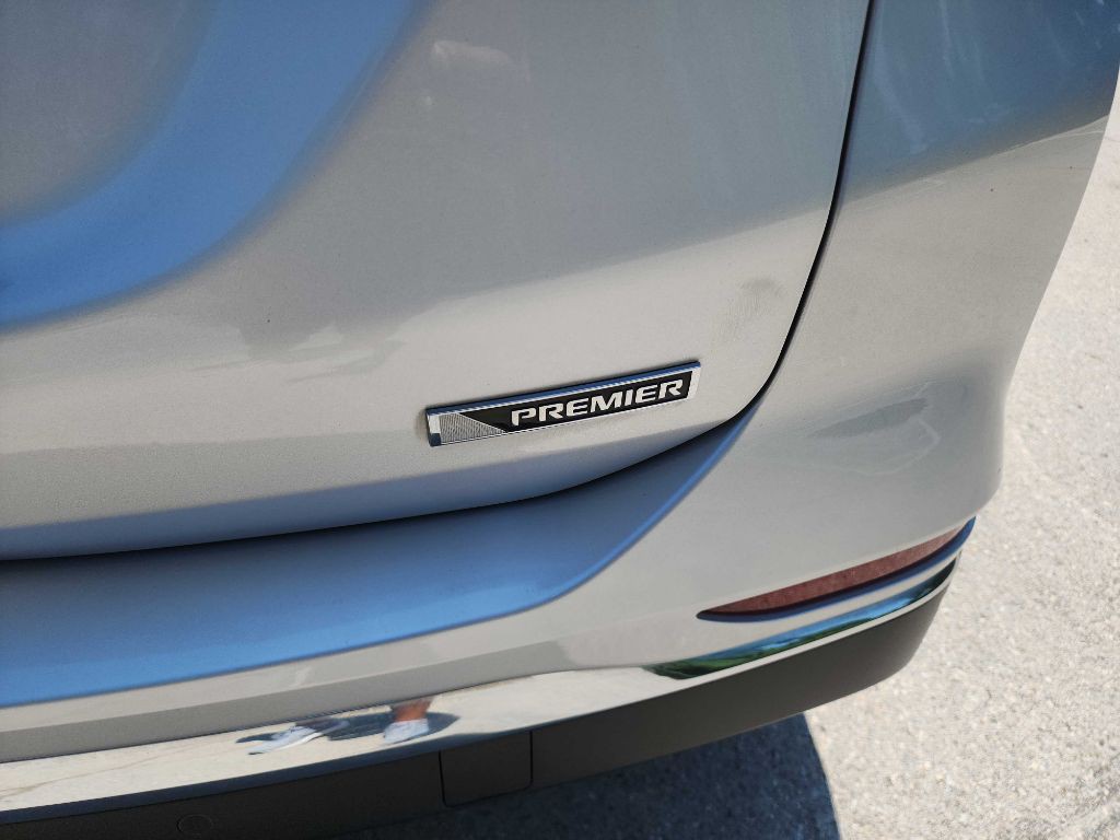 2018 Chevrolet Equinox Image 7