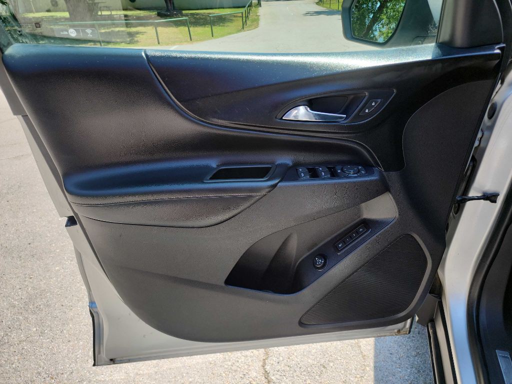 2018 Chevrolet Equinox Image 12