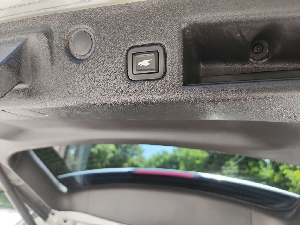2018 Chevrolet Equinox Image 32