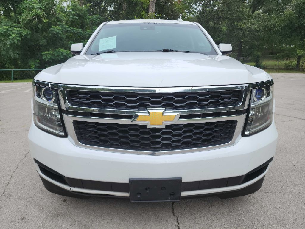 2015 Chevrolet Suburban Image 2