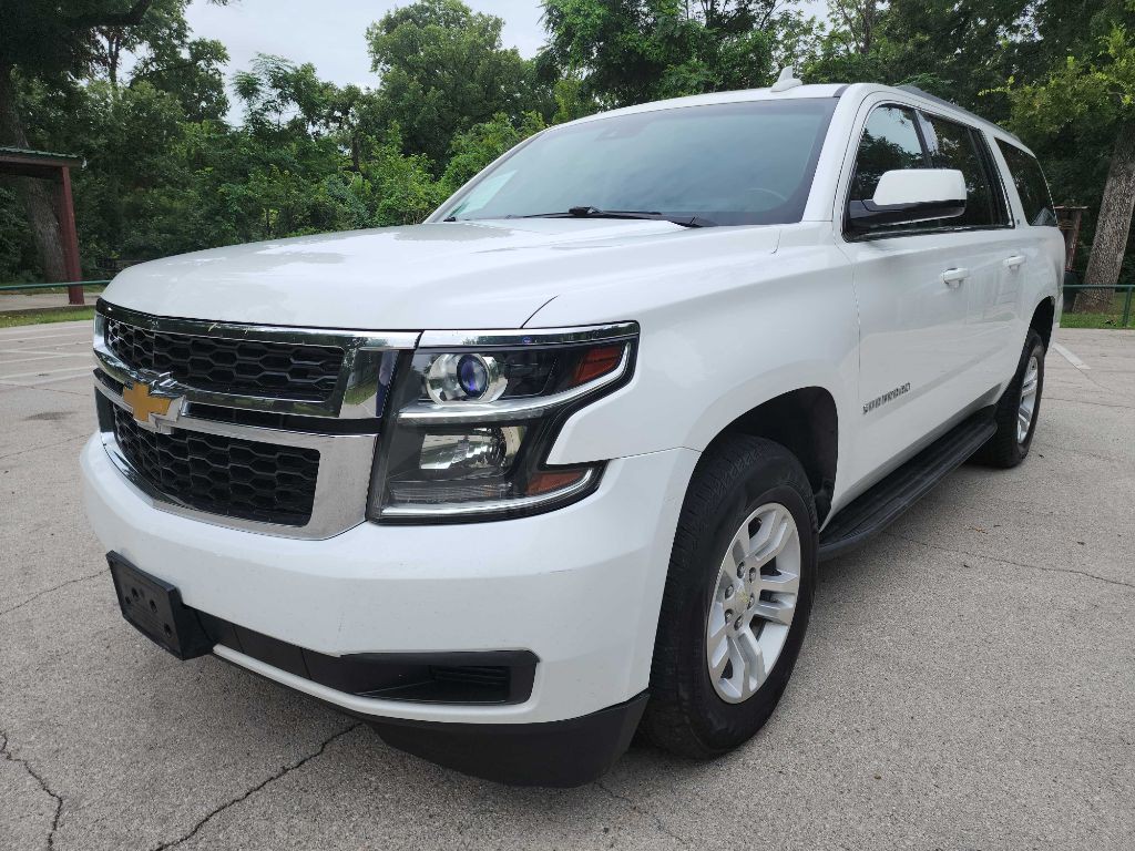2015 Chevrolet Suburban Image 4